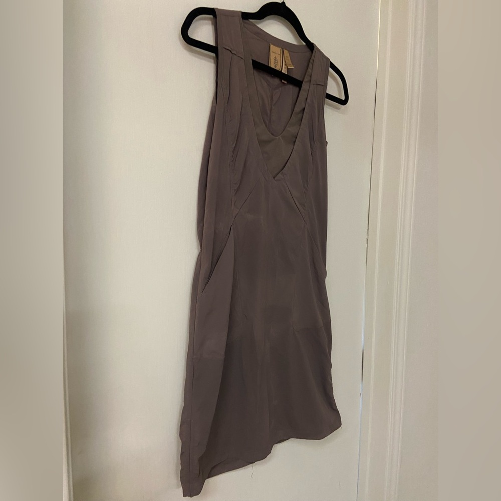 Indygena Athletic Dress Women’s XS Knee Length Travel Casual Sleeveless Summer - Picture 3 of 13